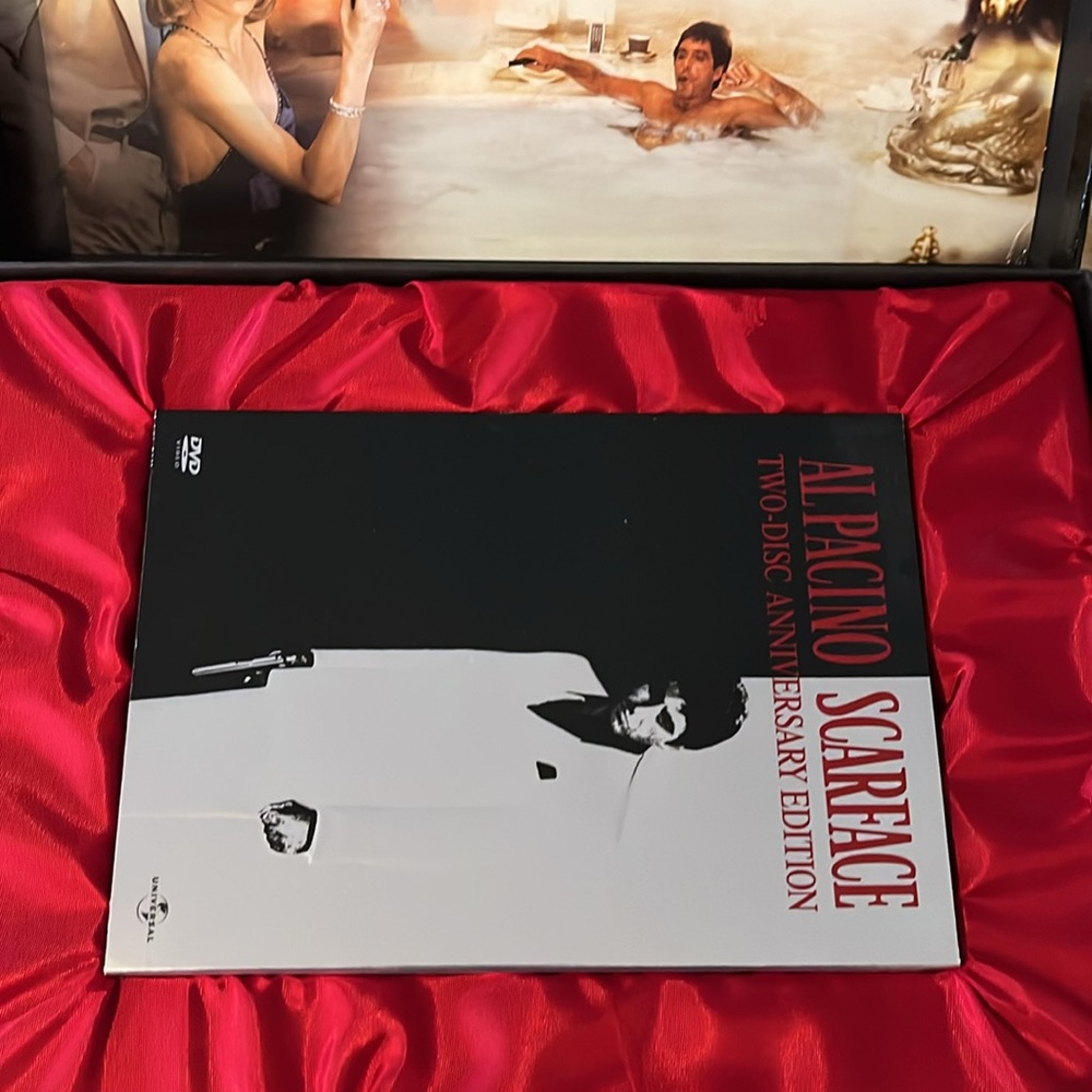 Scarface Two-Disk Anniversary Edition gift box!! - Picture 3 of 6